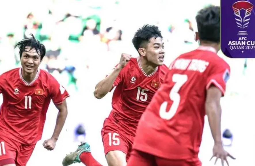 【九球体育】香港打进中国球队本届亚洲杯首球，越南打进日本队两球，国足汗颜