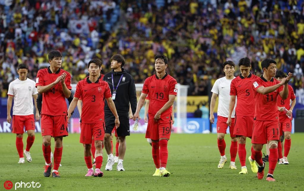 【九球体育】【热议亚洲杯】韩国队真会玩 黄健翔：脸都不要了