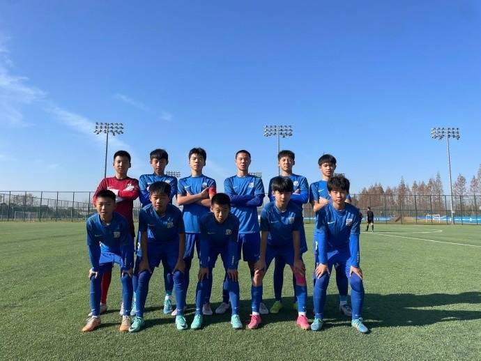 【九球体育】上海申花获上海市青少年俱乐部联赛（U14组）冠军