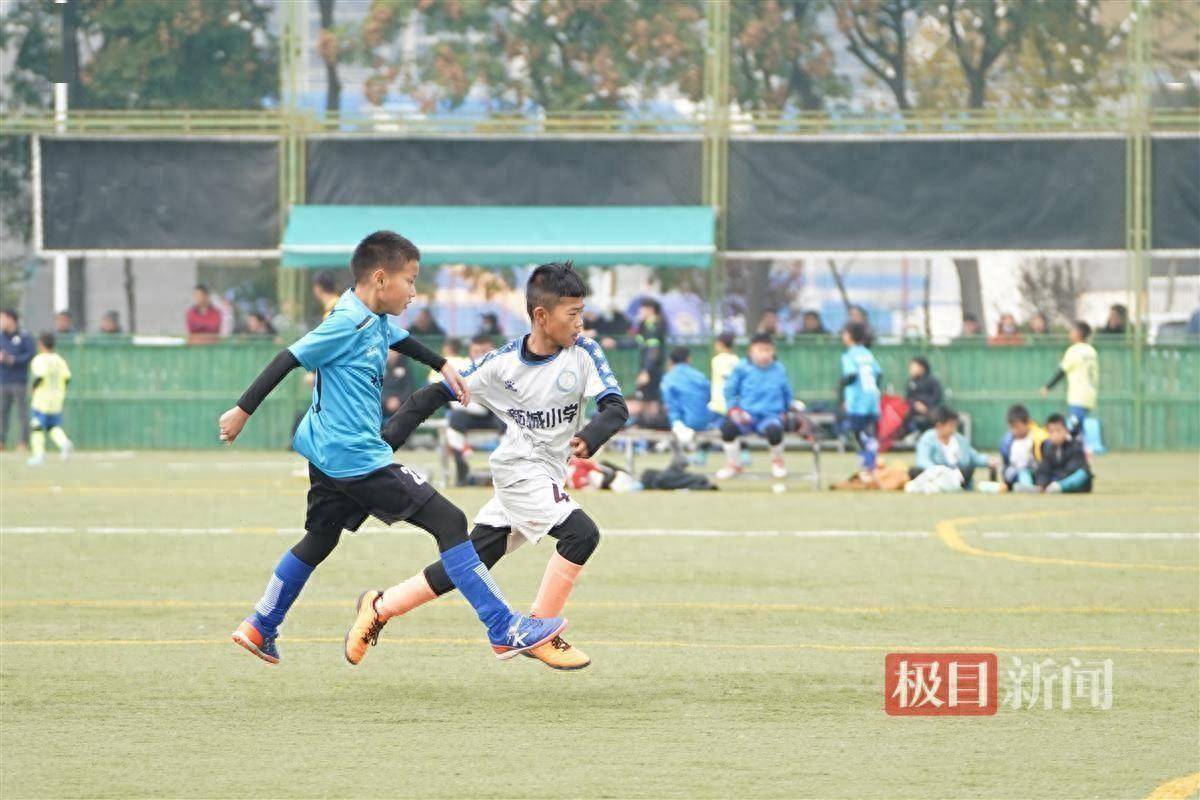 【九球体育】这所小学夺得武汉市校园足球联赛冠军